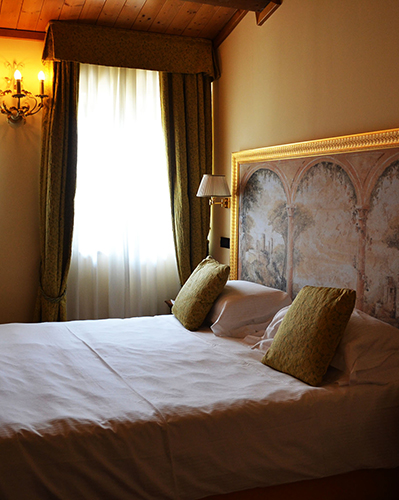 Camera elegante hotel